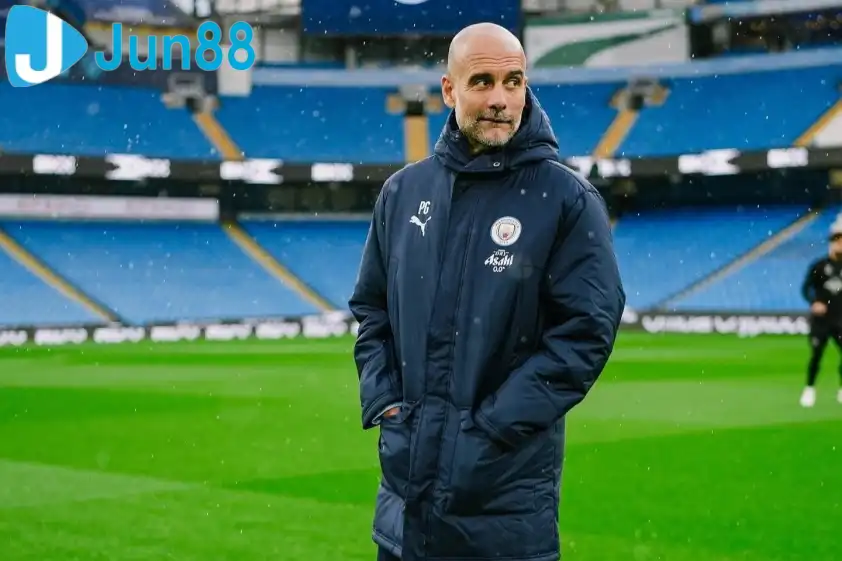 Dro Fernandez hứa hẹn là sẽ phù hợp với lối chơi của Pep Guardiola. Ảnh: CLB